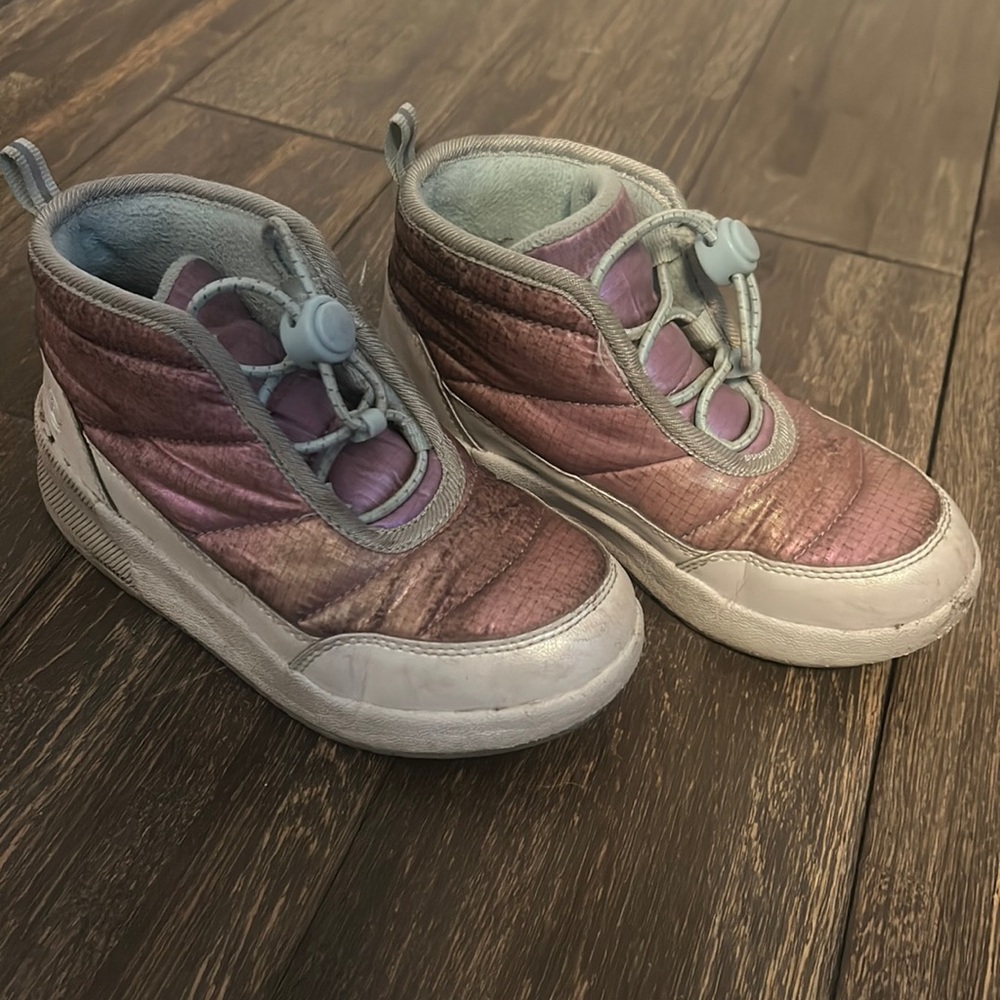 3 for $15 - Bundle 3 items and save - Lands End winter mid rise sneakers size 11